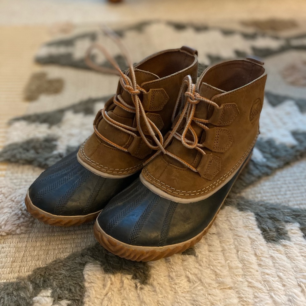 SOREL Waterproof + Leather Ankle Boots - US9